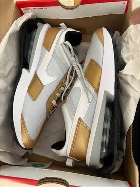Nike Air Max Pre-Day SE 5.5